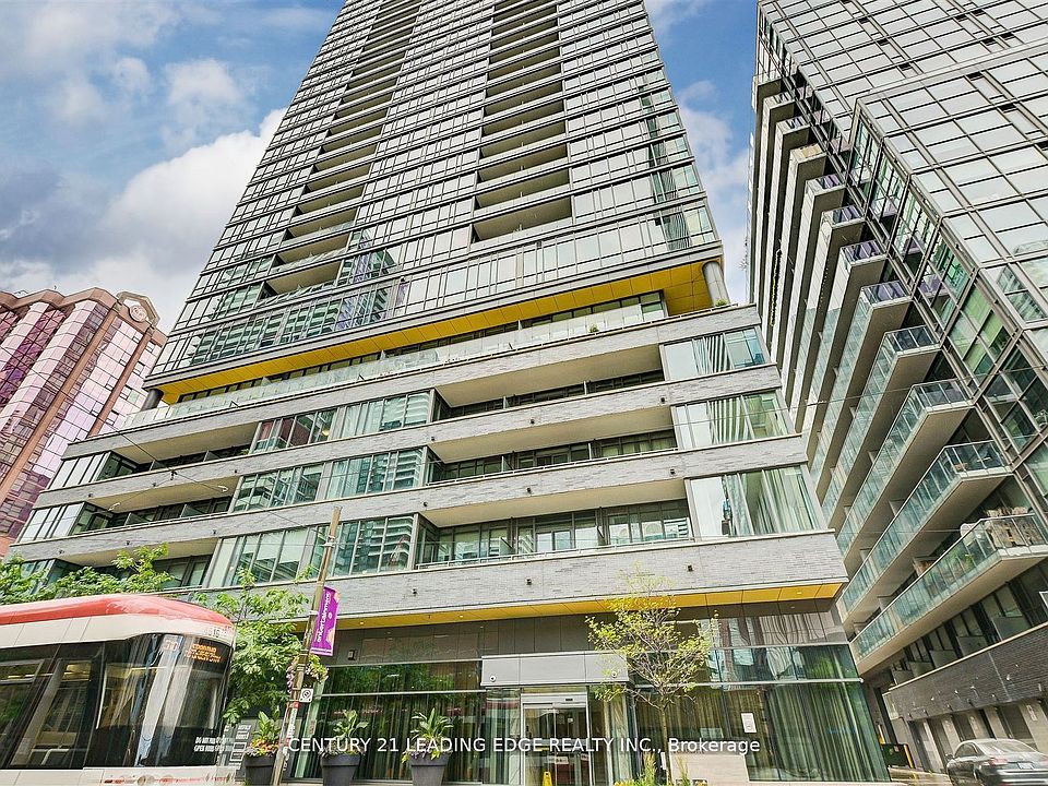 1st image of 8 Charlotte St #405