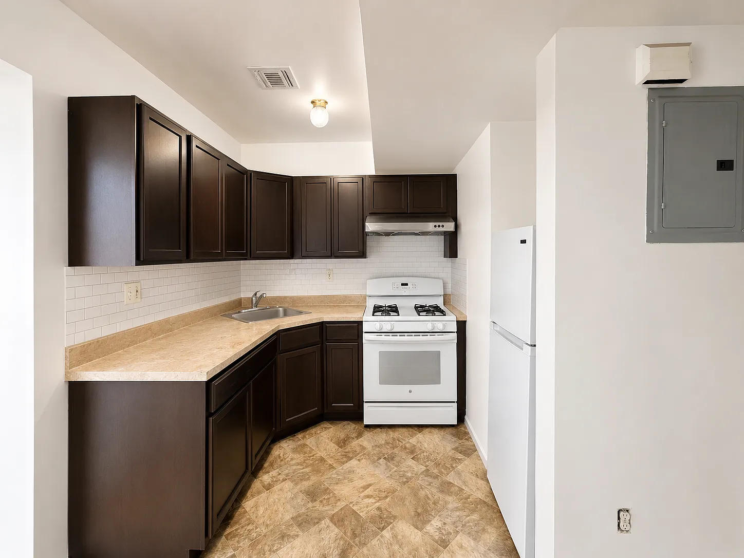 1 bed, $1,350 — Photo 4