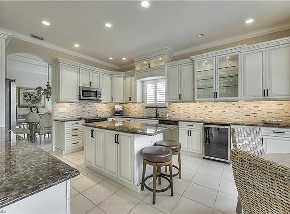 3rd image of 23148 Foxberry Ln