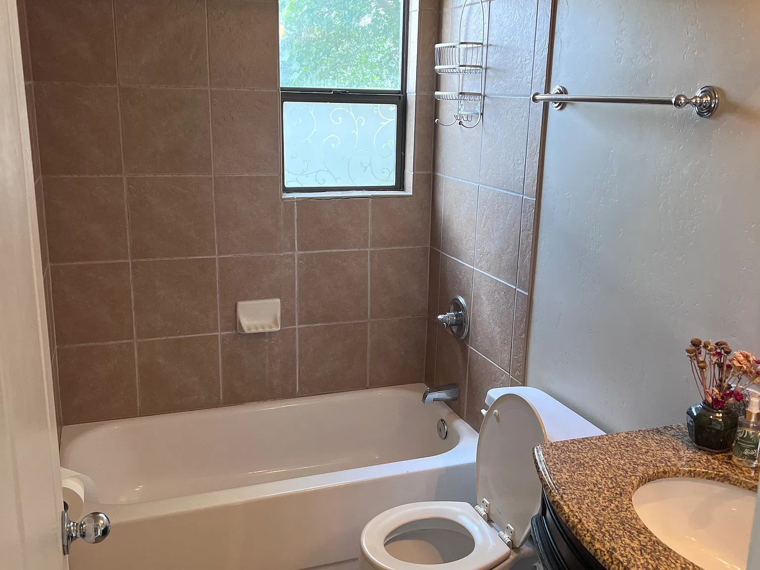 2 bed, 805 sqft, $1,750 — Photo 4