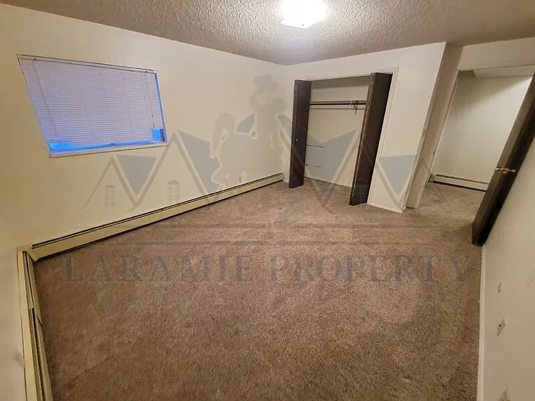 708 Downey St #10 — Photo 10