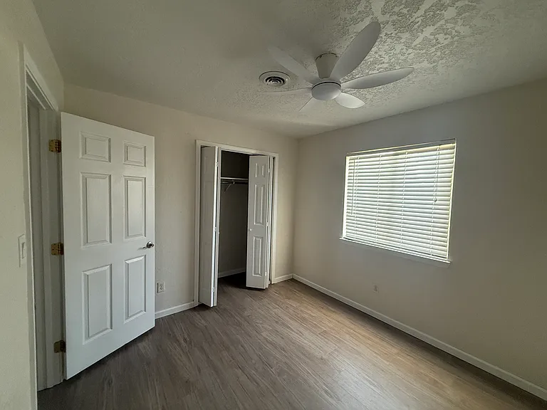 5537 Alder St — Photo 6