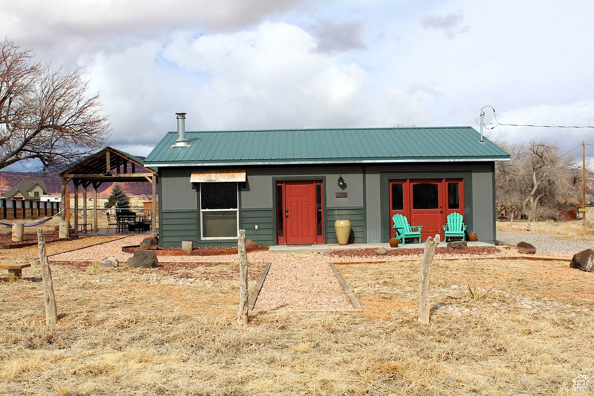 171 E Center St, Teasdale, UT 84773 Zillow