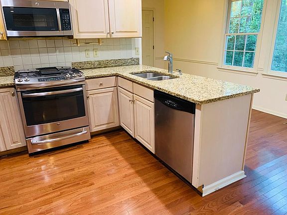 Kitchen/Breakfast area