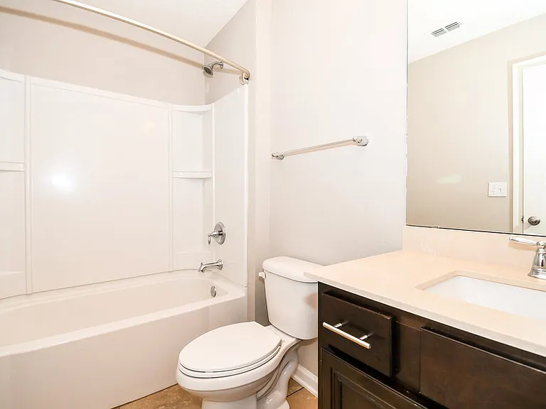 636 Drysdale Dr — Photo 15