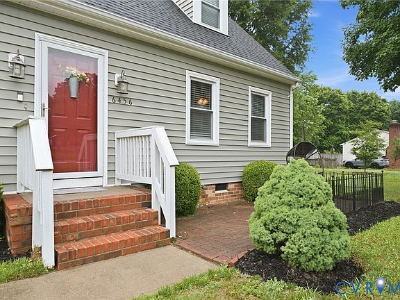 5th image of 6456 Mary Esther Ln