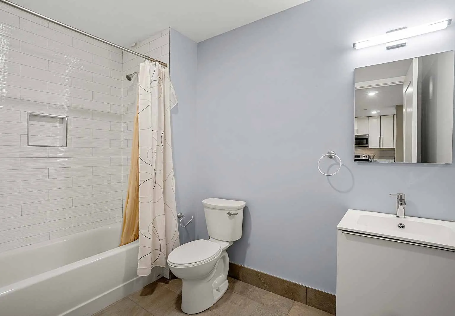 Walter Huntington Apartments — Photo 2