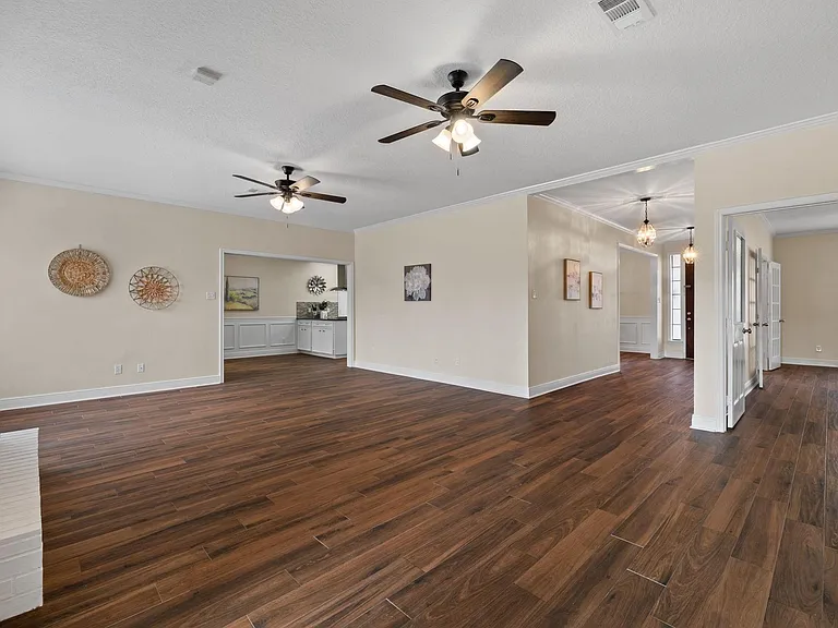 1400 Oak Hollow Dr — Photo 20