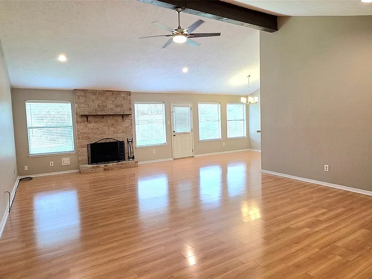 3038 Shawnee Dr — Photo 5