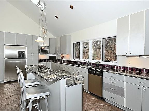 3rd image of 11124 Rich Meadow Dr