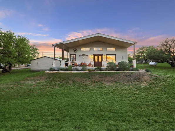 693 Centerview Dr, Horseshoe Bay, TX 78657
