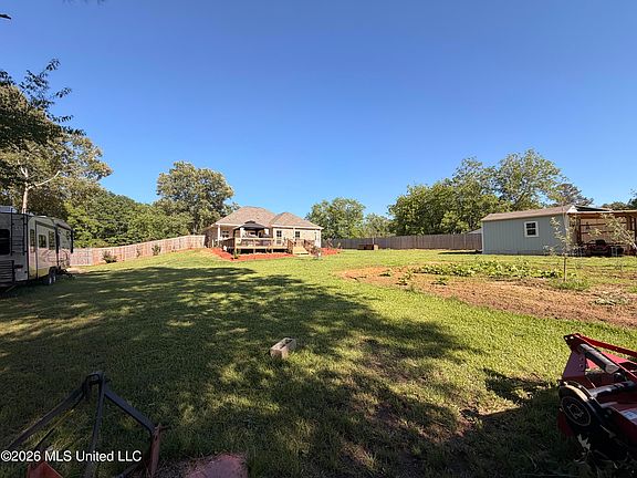 3rd image of 607 N Brooks Ave