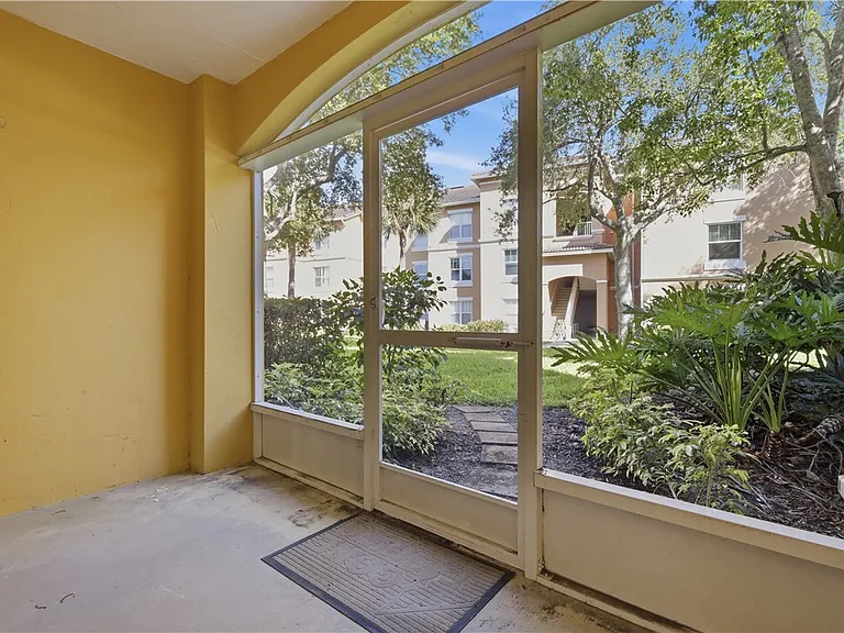5090 Fairways Cir #H107 — Photo 15
