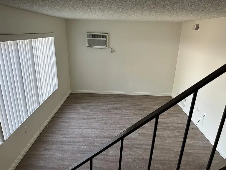 160 N Fonda St #2 — Photo 10