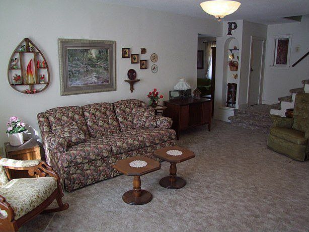 2nd image of 132 Walnut St