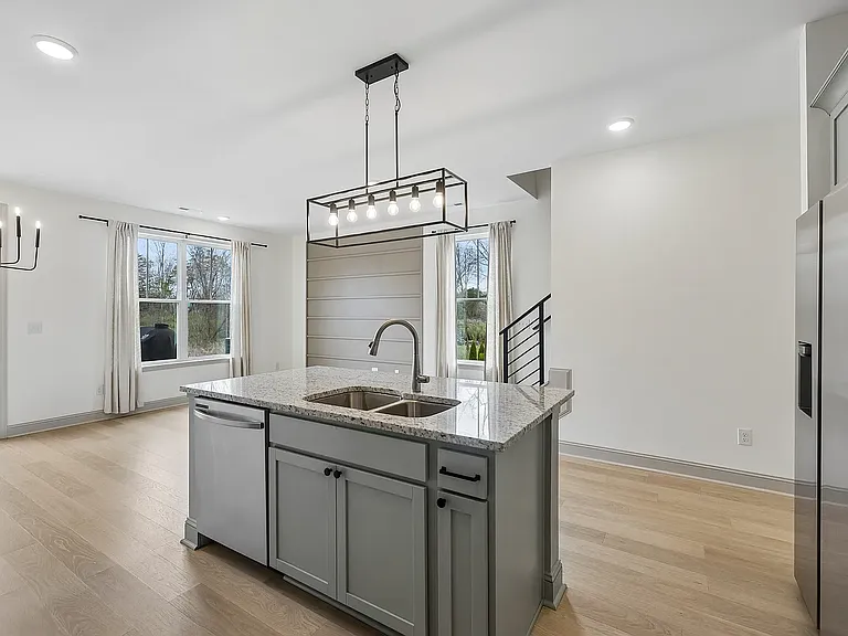 8416 Whisper Ln — Photo 4