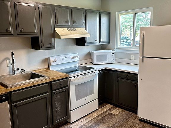 2nd image of 170 E Hadley Rd APT 29