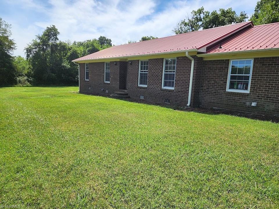 1st image of 6915 Dow Dr
