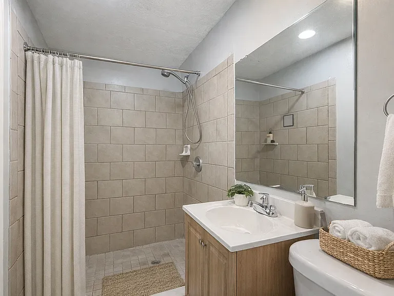 7740 Arble Dr — Photo 22