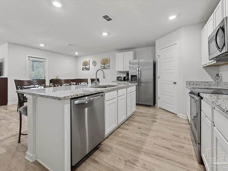 6320 Burrow Ln — Photo 4