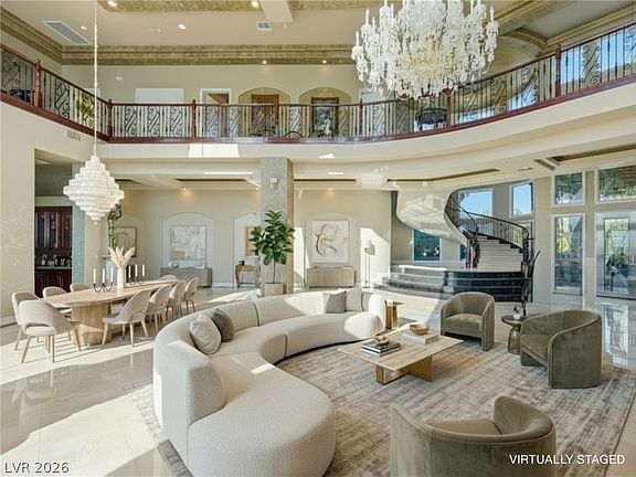 5th image of 45 Club Vista Dr