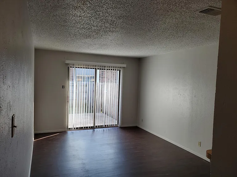 3904 Camelot St #C — Photo 5
