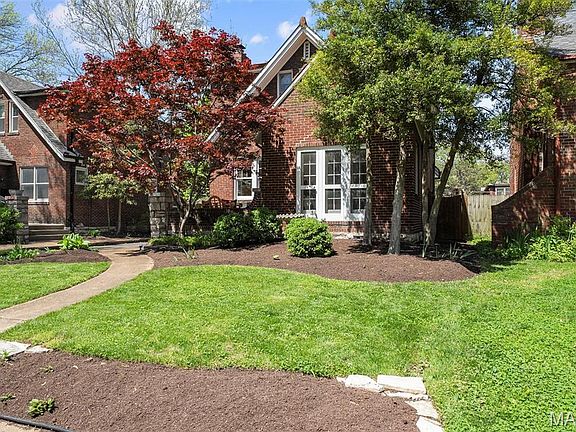 2nd image of 7215 Northmoor Dr