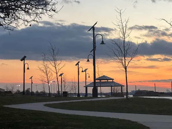 190 West 24th Street image 17 of 21