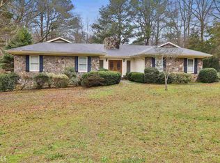 215 Hampton Rd, Fayetteville, GA