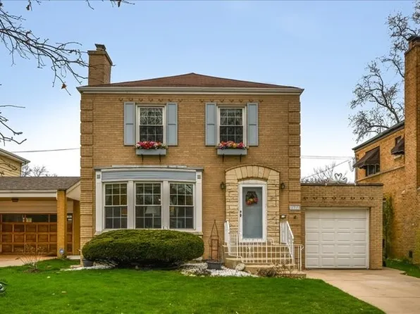 9322 S Bell Ave, Chicago, IL 60643