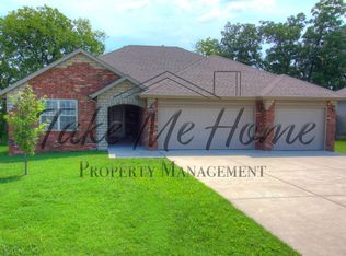 4014 N Grassland Dr, Ozark, MO 65721