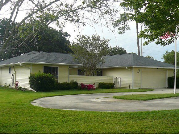 1st image of 1814 N Oak Dr