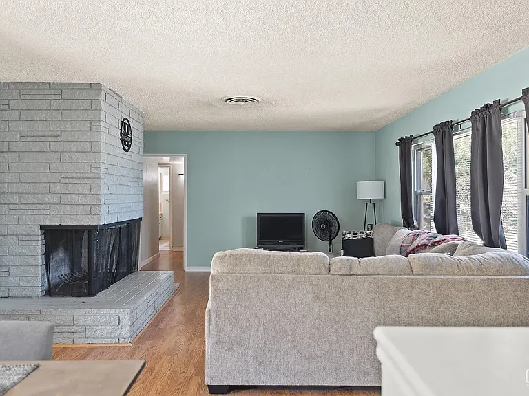 3108 Saratoga St — Photo 8