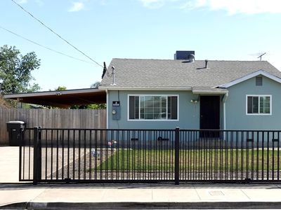 215 W Vine Avenue, Visalia, CA, 93291