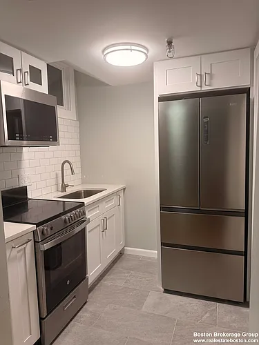 857 Beacon St #B1 Photo 1