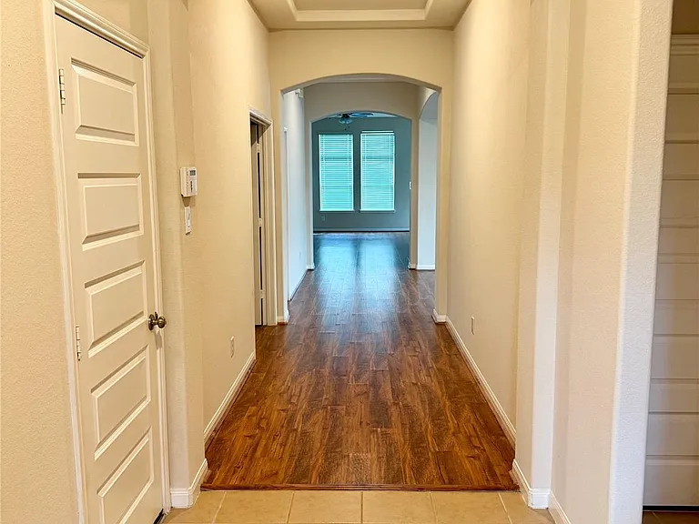 26934 Churchill Gate Ln — Photo 4