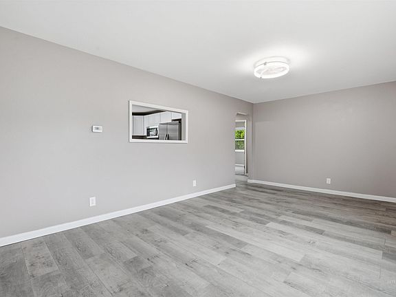 4th image of 1122 9th St