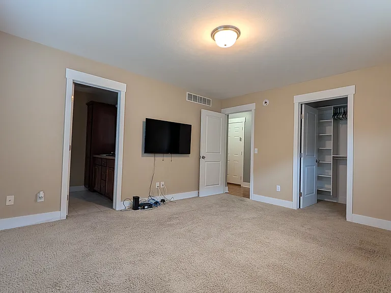 333 Rachaels Way — Photo 6