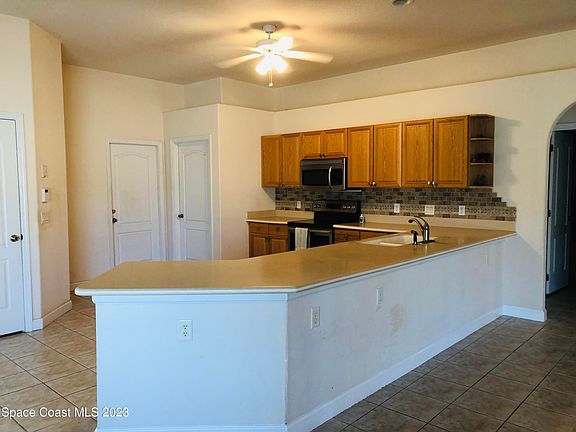 2nd image of 3788 Galway Ct