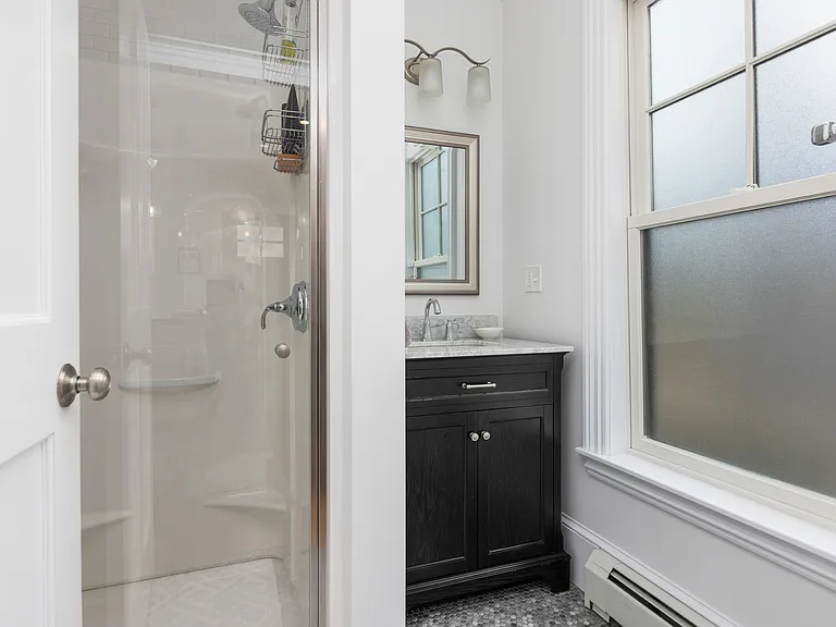 176 Beacon St #2 — Photo 14