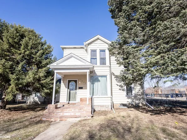 920 Maben Ave, Garner, IA 50438