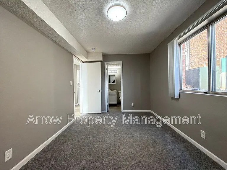 1119 E St #12 — Photo 6