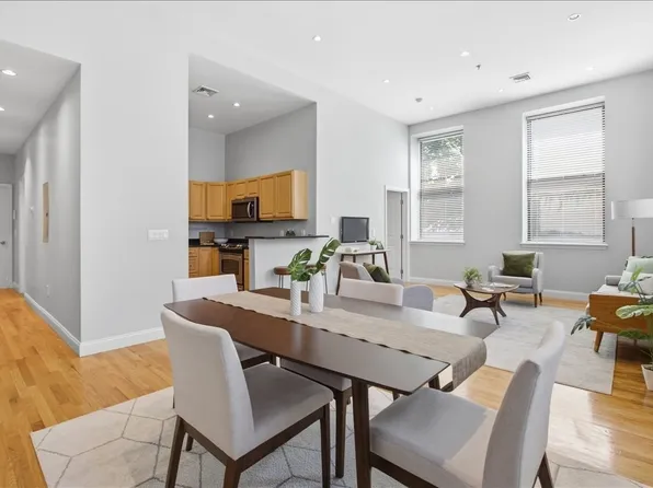 11 Wyman St APT 2B, Jamaica Plain, MA 02130