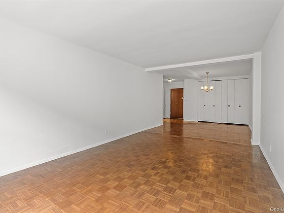 4th image of 56 Doyer Avenue #2C