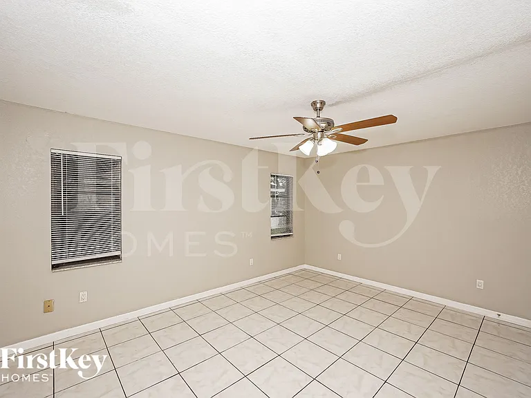 522 Beal St NW — Photo 11