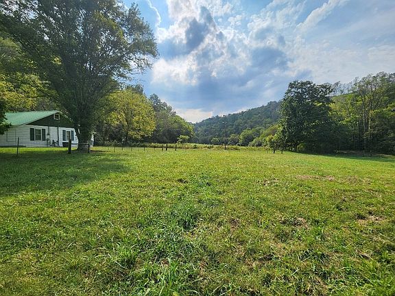 5th image of 644 Webster Branch Ln