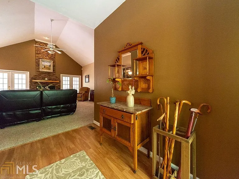 1525 New Hope Rd — Photo 16