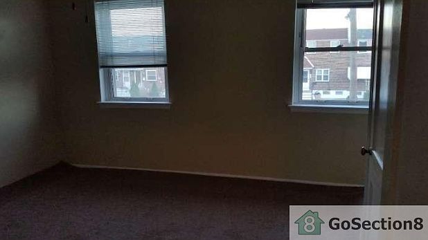 1st image of 5818 Oakland St