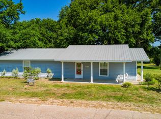 6877 Union Rd, Richton, MS 39476