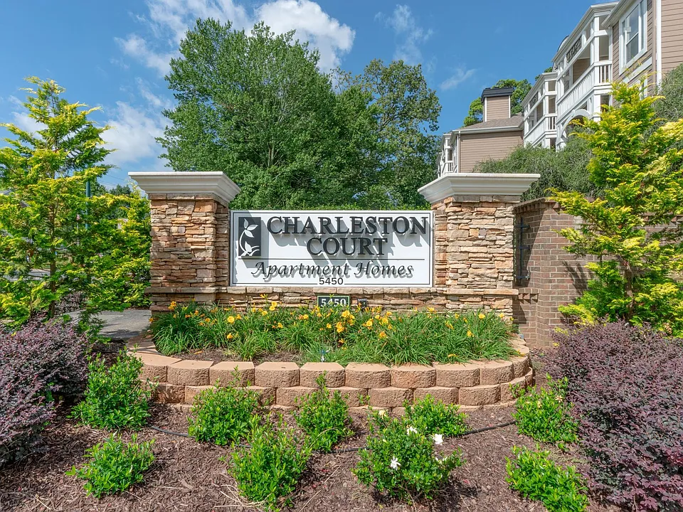 Charleston Court